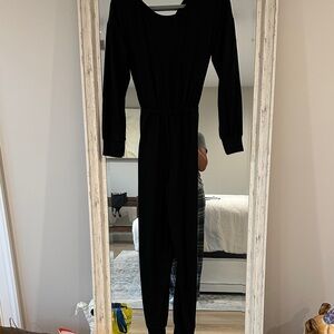 Chic Black Long Sleeve Jumpsuit